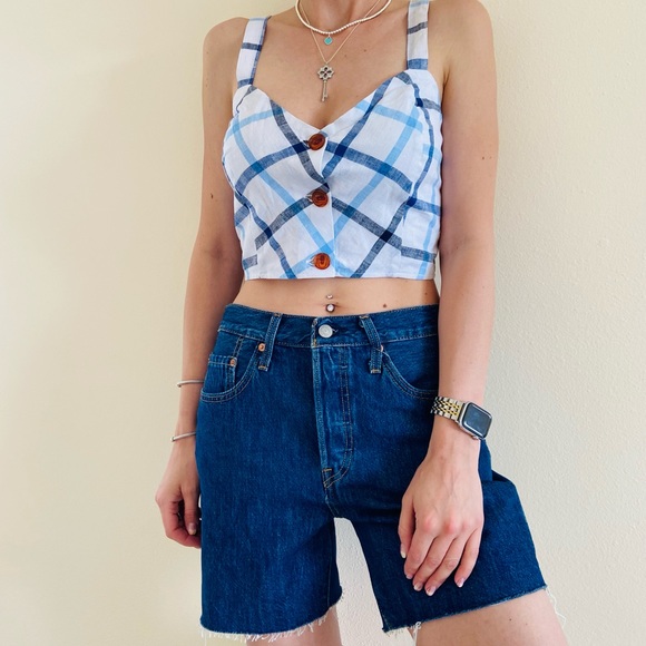 NWT Levi's 501 High waisted Rise Mid Thigh Denim Jean Shorts Blue Raw Hem Jean Shorts